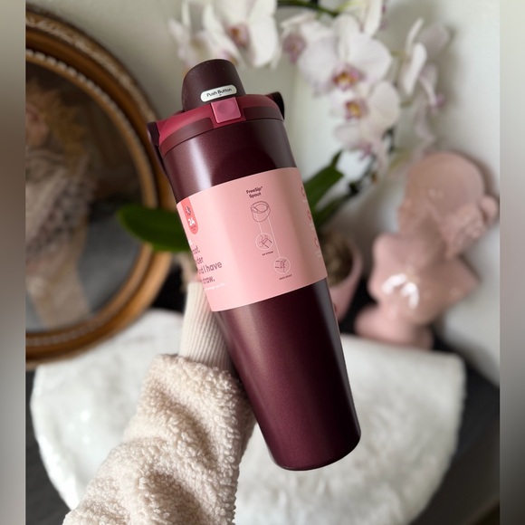 Owala Red ‘BLACK CHERRY’ 40 OZ Sway Freesip